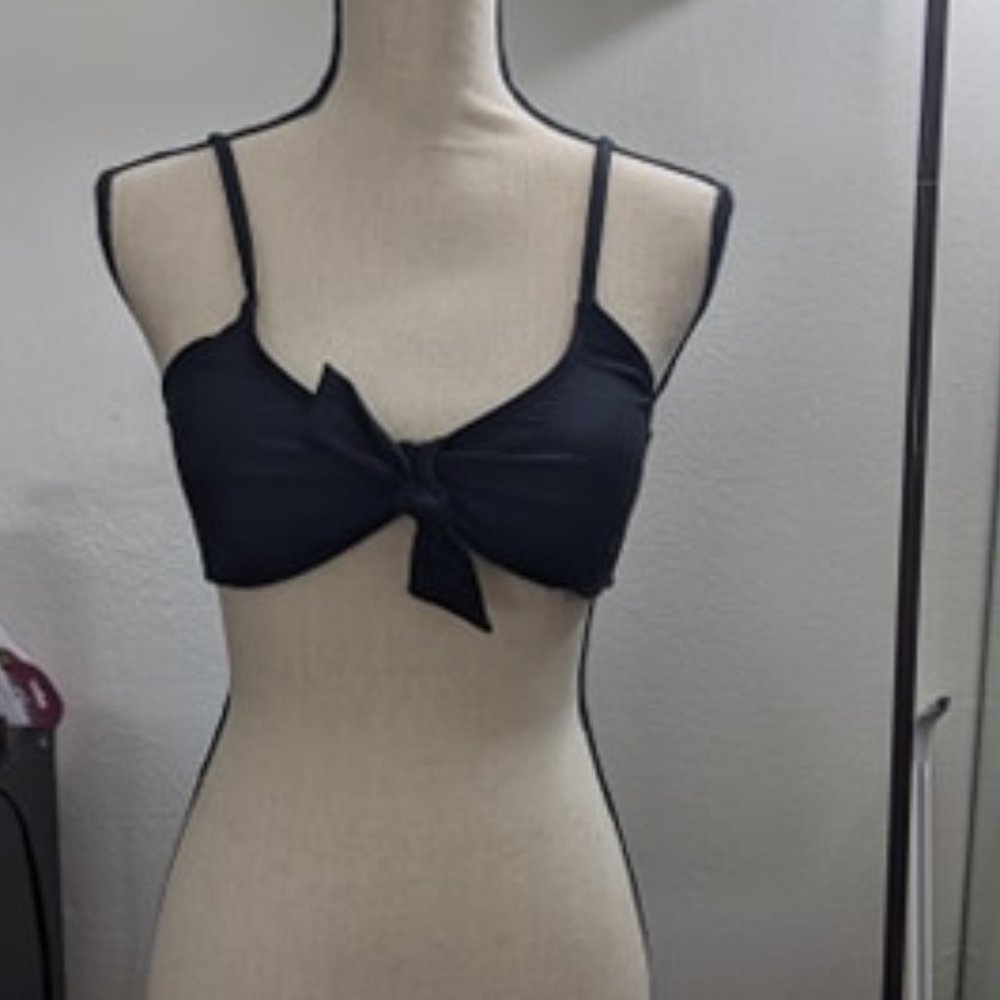 MOLYBELL Deep V Bikini Top